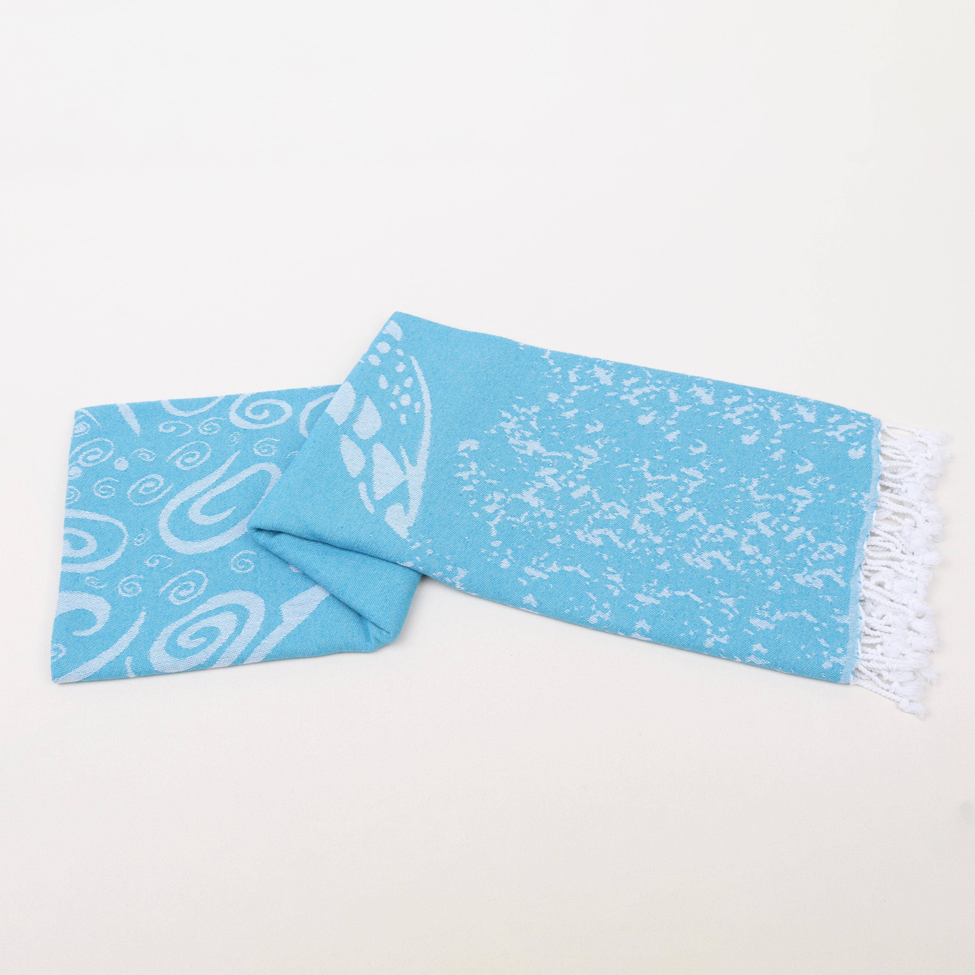 Turtle  Turquoise / Beach Towel