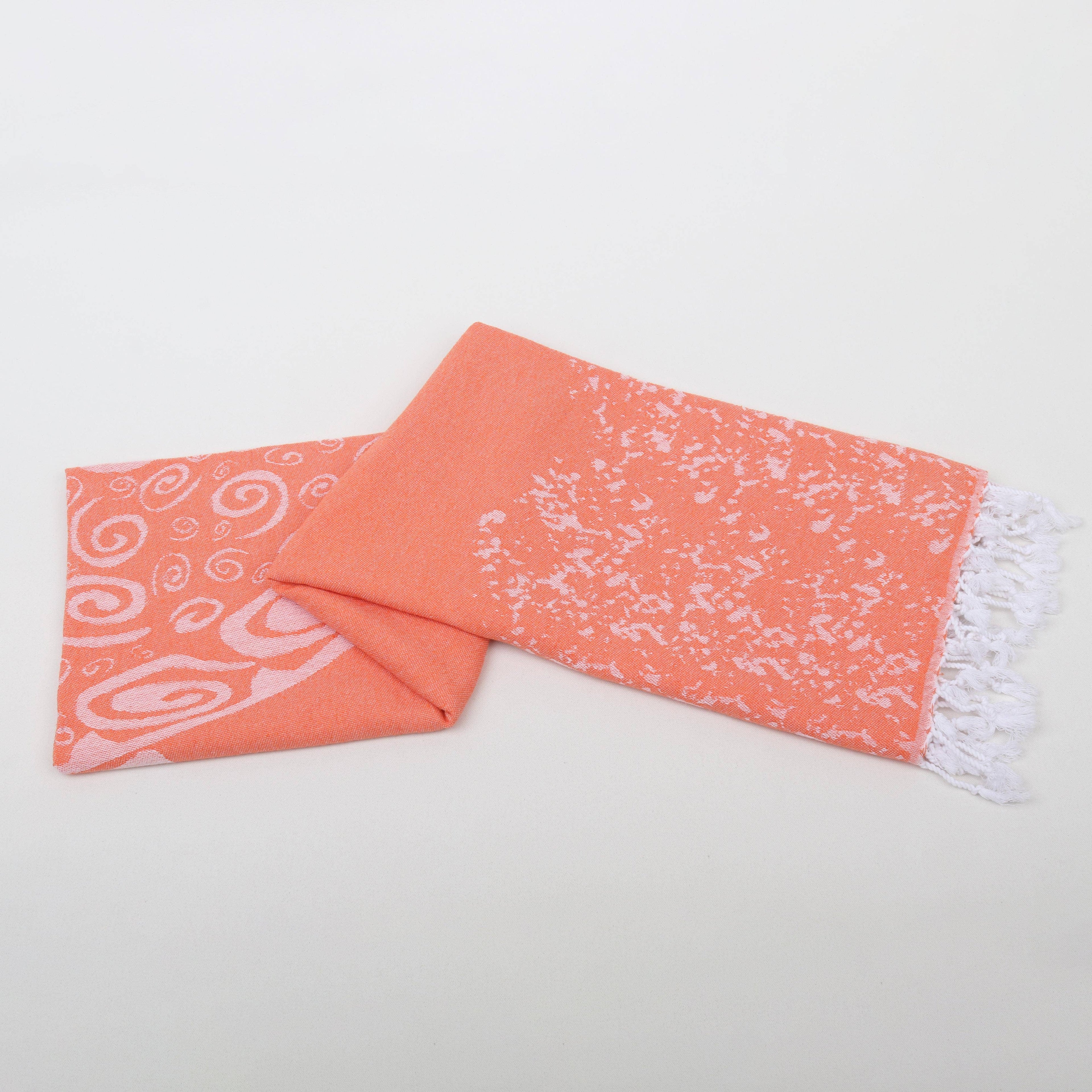 Sea Turtle Orange / Beach Towel